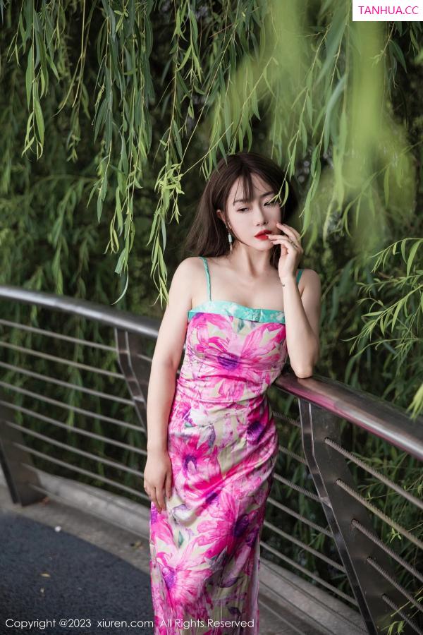   [XiuRen]高清写真图 2023.07.12 No.7065 严利娅Yuliya 网红情人裙第72张图片